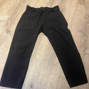 Lululemon womens Black Drawstring Waist Pants 6 classic define workout leggings